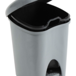 سطل نفايات كبير مع دواسة