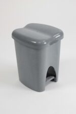 Small dustbin with Pedal - Image 3