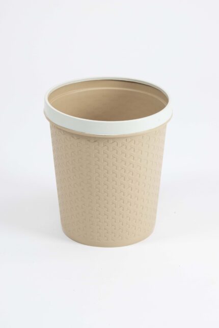 Rattan waste bin in beige plastic with faux‑rattan textured sides and contrasting light rim, ideal for office or bedroom use